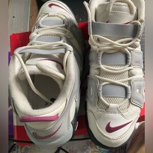 Nike Air More Uptempo Rosewood Womens size 11.5